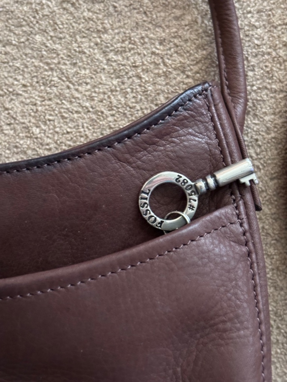 Brown Fossil leather cross body handbag - Picture 3 of 4